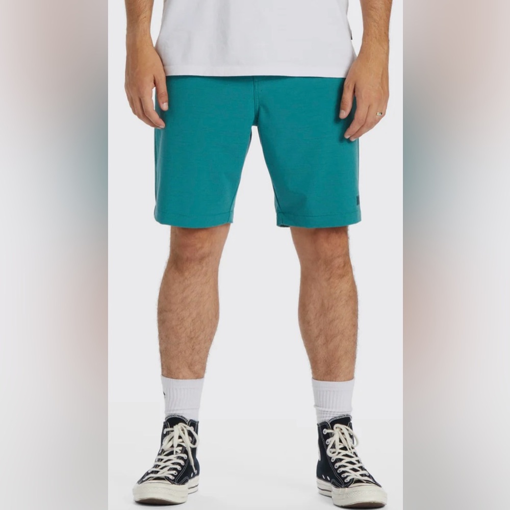 NWT Billabong Crossfire Slub 19” Hybrid Submersible Shorts